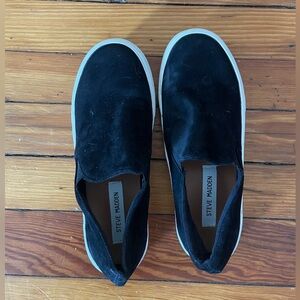Steve Madden 7.5 Black Flats